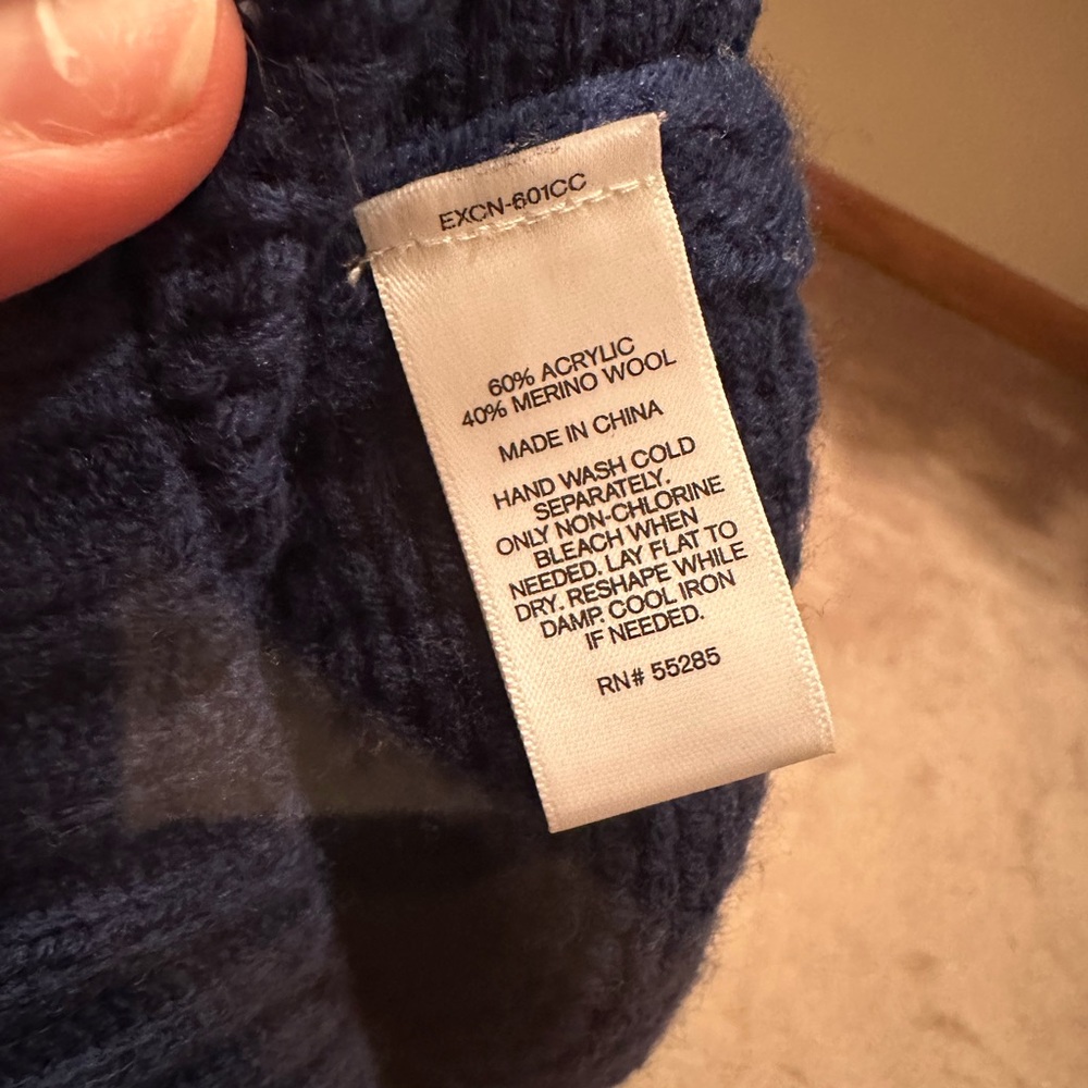Express Sweater - Picture 6 of 6